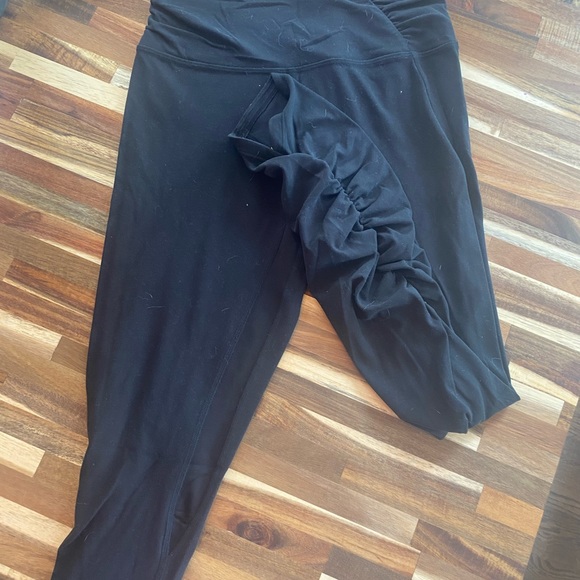 Lululemon cropped align - Picture 2 of 2